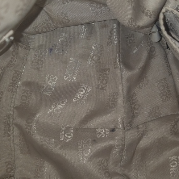 Michael Kors purse - Picture 7 of 8